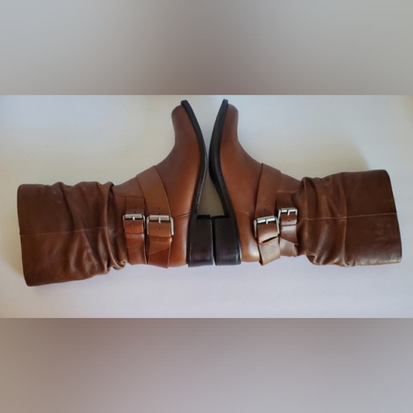 Matisse Robbie Brown Side Buckle Boots, Size 6 - Picture 3 of 6